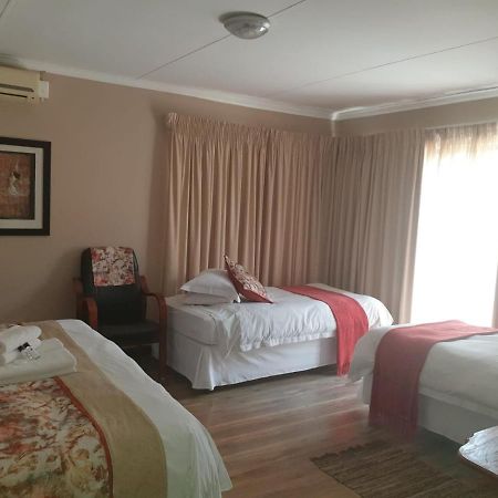 Tsessebe Guesthouse Bloemfontein Zewnętrze zdjęcie