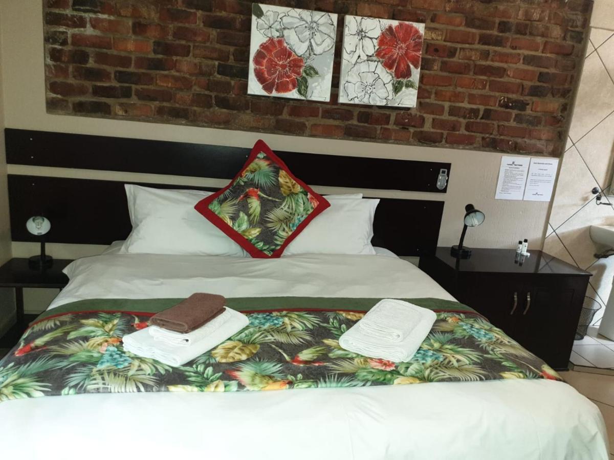 Tsessebe Guesthouse Bloemfontein Zewnętrze zdjęcie