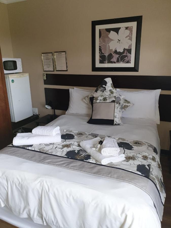 Tsessebe Guesthouse Bloemfontein Zewnętrze zdjęcie