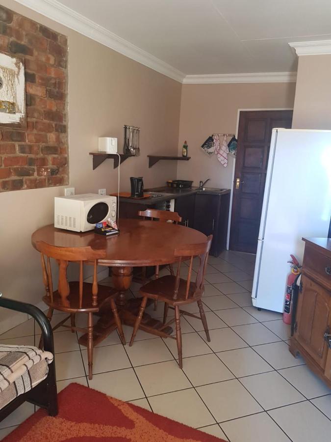 Tsessebe Guesthouse Bloemfontein Zewnętrze zdjęcie