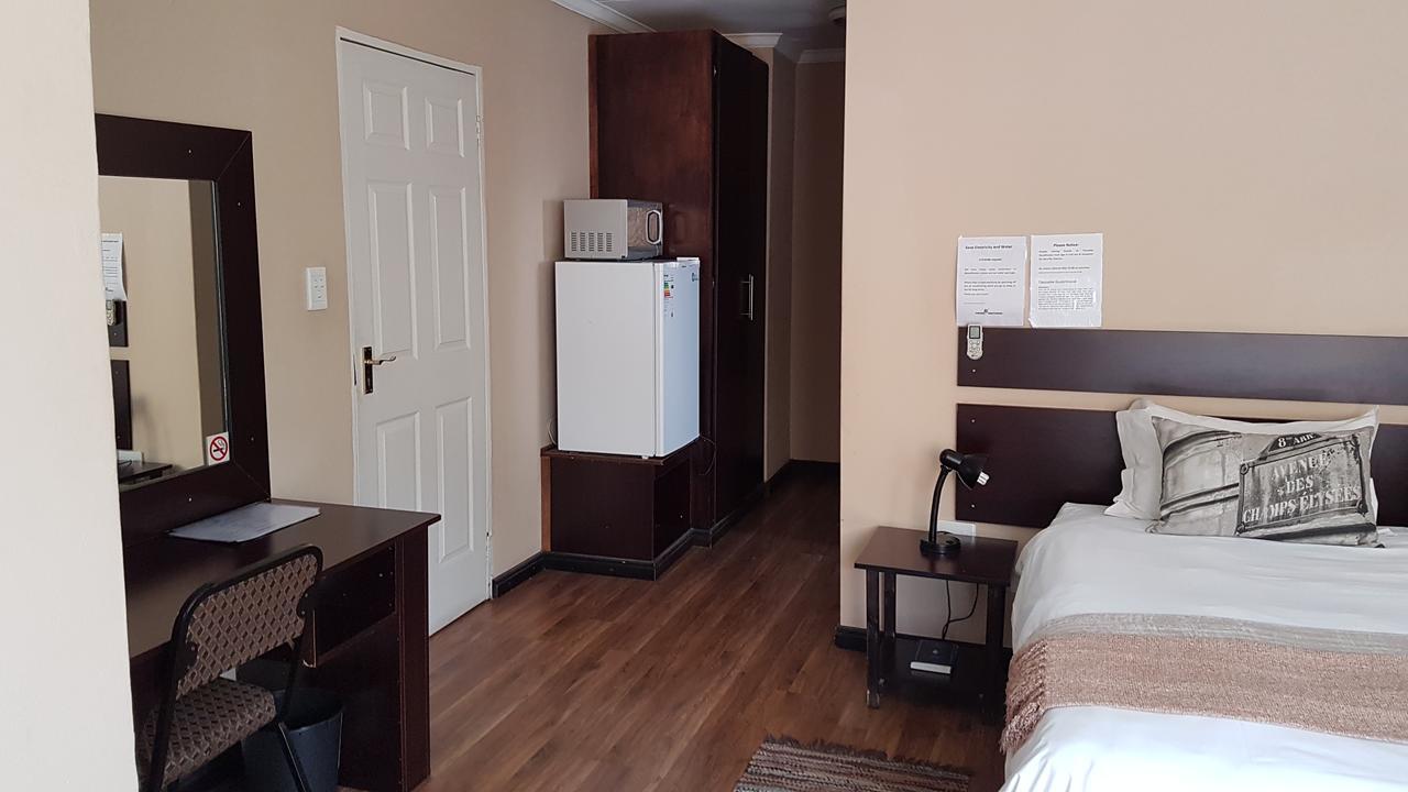Tsessebe Guesthouse Bloemfontein Zewnętrze zdjęcie