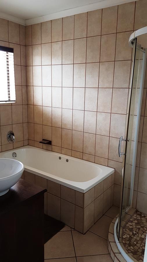 Tsessebe Guesthouse Bloemfontein Zewnętrze zdjęcie